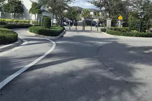 250 NW 33rd Ln, Pompano Beach, FL 33069 - Photo 31