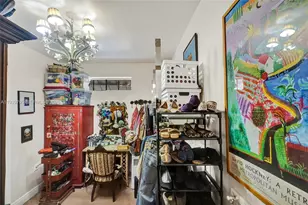 3030 NW 5th St, Miami, FL 33125 - Photo 11