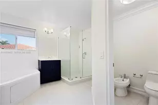 11071 NW 47th Ln, Doral, FL 33178 - Photo 29