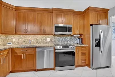 5901 Camino Del Sol #207, Boca Raton, FL 33433 - Photo 7