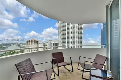 6301 Collins Ave #1907, Miami Beach, FL 33141 - Photo 17