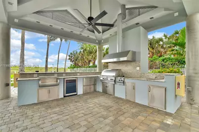 6301 Collins Ave #1907, Miami Beach, FL 33141 - Photo 25