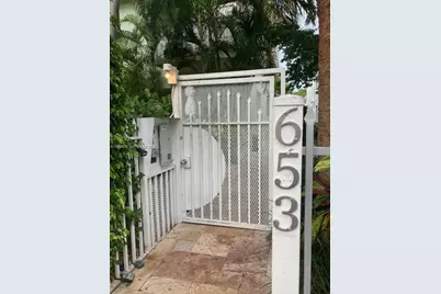 653 Michigan Ave #11, Miami Beach, FL 33139 - Photo 1