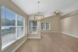 9012 Lake Park Cir S, Davie, FL 33328 - Photo 17