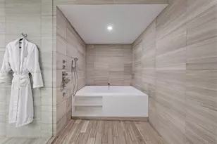 4701 N Meridian Ave, Miami Beach, FL 33140 - Photo 21