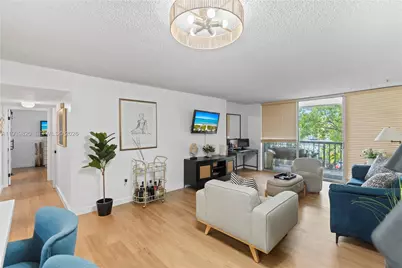 10875 SW 112th Ave #218, Miami, FL 33176 - Photo 5