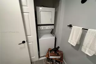 1110 SW 125th Ave, Pembroke Pines, FL 33027 - Photo 13