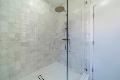 8041 Bermuda Point Ln, Davie, FL 33328 - Photo 31