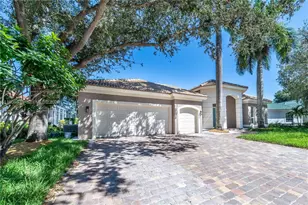 8041 Bermuda Point Ln, Davie, FL 33328 - Photo 5