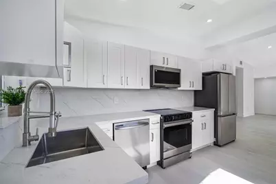 2115 NW 129th St, Miami, FL 33167 - Photo 15