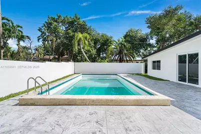 2115 NW 129th St, Miami, FL 33167 - Photo 35