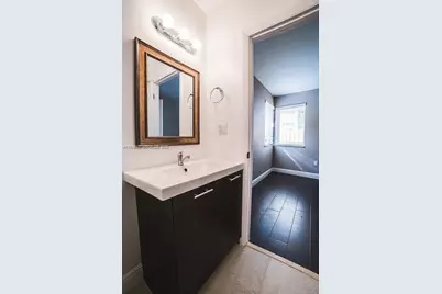 500 SW 9th Ave #8, Miami, FL 33130 - Photo 5