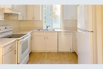 6928 SW 39th St #A101, Davie, FL 33314 - Photo 15