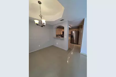 721 SW 107th Ave #2210, Pembroke Pines, FL 33025 - Photo 5