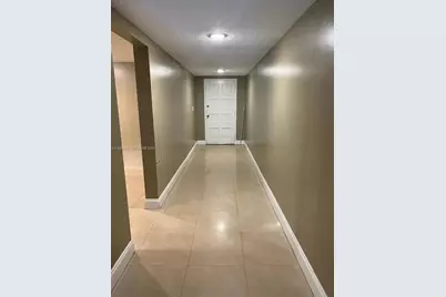 7552 Stirling Rd #115, Davie, FL 33024 - Photo 3