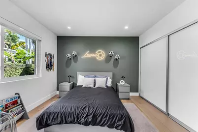 54 Bay Heights Dr, Miami, FL 33133 - Photo 21