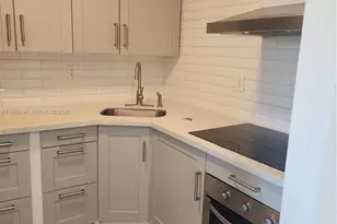 2345 NE 135th St, North Miami, FL 33181 - Photo 7