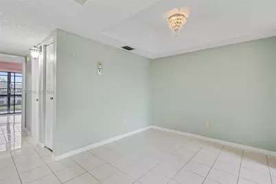 7552 Ashmont Cir #310, Tamarac, FL 33321 - Photo 9
