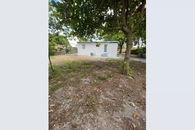 775 NW 142nd St, Miami, FL 33168 - Photo 21