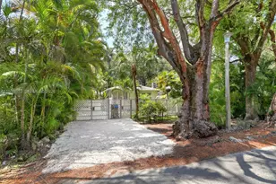 3660 Poinciana Ave, Coconut Grove, FL 33133 - Photo 3