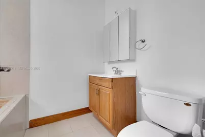 3274 NW 100th St, Miami, FL 33147 - Photo 23