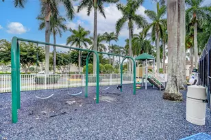 5737 NW 114th Path, Doral, FL 33178 - Photo 15