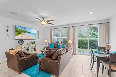 853 Seabright Ave, West Palm Beach, FL 33413 - Photo 9