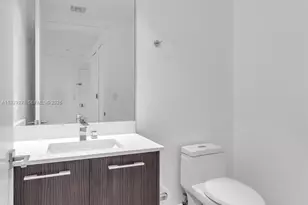 55 SW 9th St, Miami, FL 33130 - Photo 5