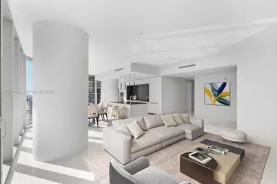 300 Biscayne Blvd Way #4207, Miami, FL 33131 - Photo 7