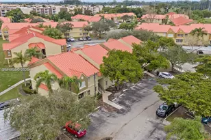 18348 NW 68th Ave, Hialeah, FL 33015 - Photo 17