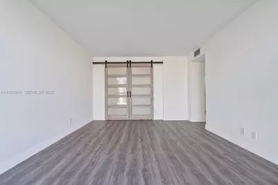 600 Parkview Dr #810, Hallandale Beach, FL 33009 - Photo 25