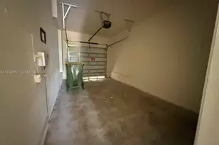 320 SE 37th Ter, Homestead, FL 33033 - Photo 17