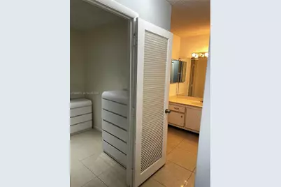 [Address not provided], Hollywood, FL 33019 - Photo 11