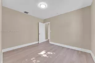 40 W 58th St, Hialeah, FL 33012 - Photo 23