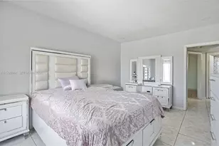 422 NW 84th St, Miami, FL 33150 - Photo 11