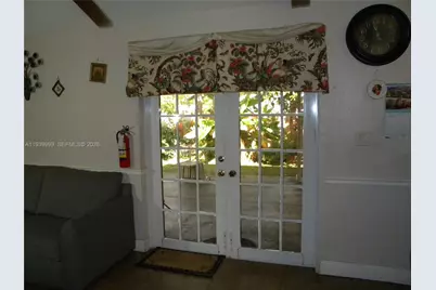 7527 SW 7th Ct, North Lauderdale, FL 33068 - Photo 15