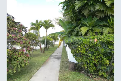 7527 SW 7th Ct, North Lauderdale, FL 33068 - Photo 9