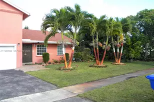 7527 SW 7th Ct, North Lauderdale, FL 33068 - Photo 43