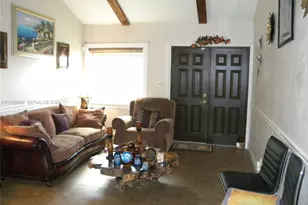 7527 SW 7th Ct, North Lauderdale, FL 33068 - Photo 11