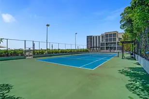 121 NE 34th St, Miami, FL 33137 - Photo 35