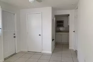 17 Edmund Rd, West Park, FL 33023 - Photo 9