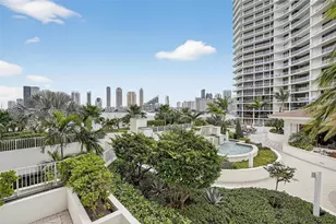 3000 Island Blvd, Aventura, FL 33160 - Photo 37