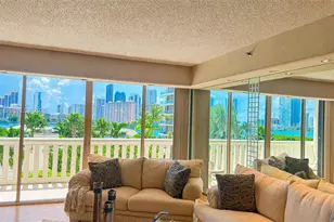 3000 Island Blvd, Aventura, FL 33160 - Photo 3