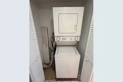 8160 Geneva Ct #108, Doral, FL 33166 - Photo 23