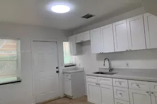 17 Edmund Rd, West Park, FL 33023 - Photo 5