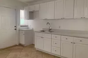 17 Edmund Rd, West Park, FL 33023 - Photo 3