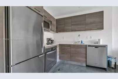 151 SE 1st St #1403, Miami, FL 33131 - Photo 3