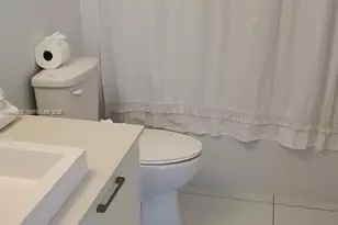 151 SE 1st St, Miami, FL 33131 - Photo 19