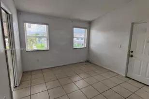 17500 NW 67th Pl, Hialeah, FL 33015 - Photo 3