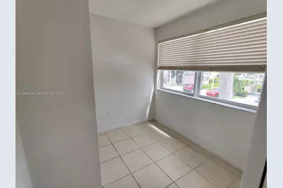17500 NW 67th Pl #H-4, Hialeah, FL 33015 - Photo 5